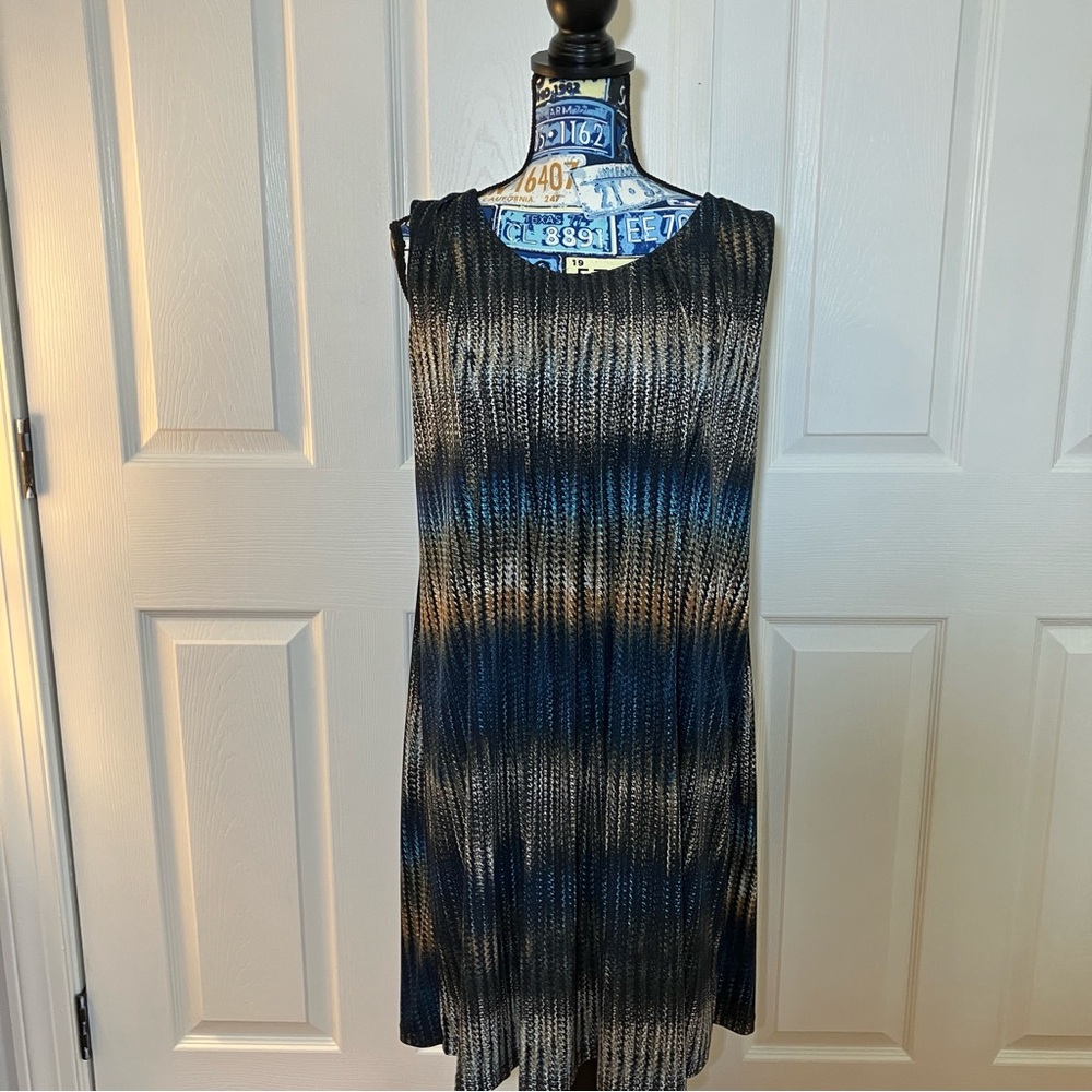 Ronni Nicole Sleeveless Blue and Brown Ombré Striped Dress size 12
